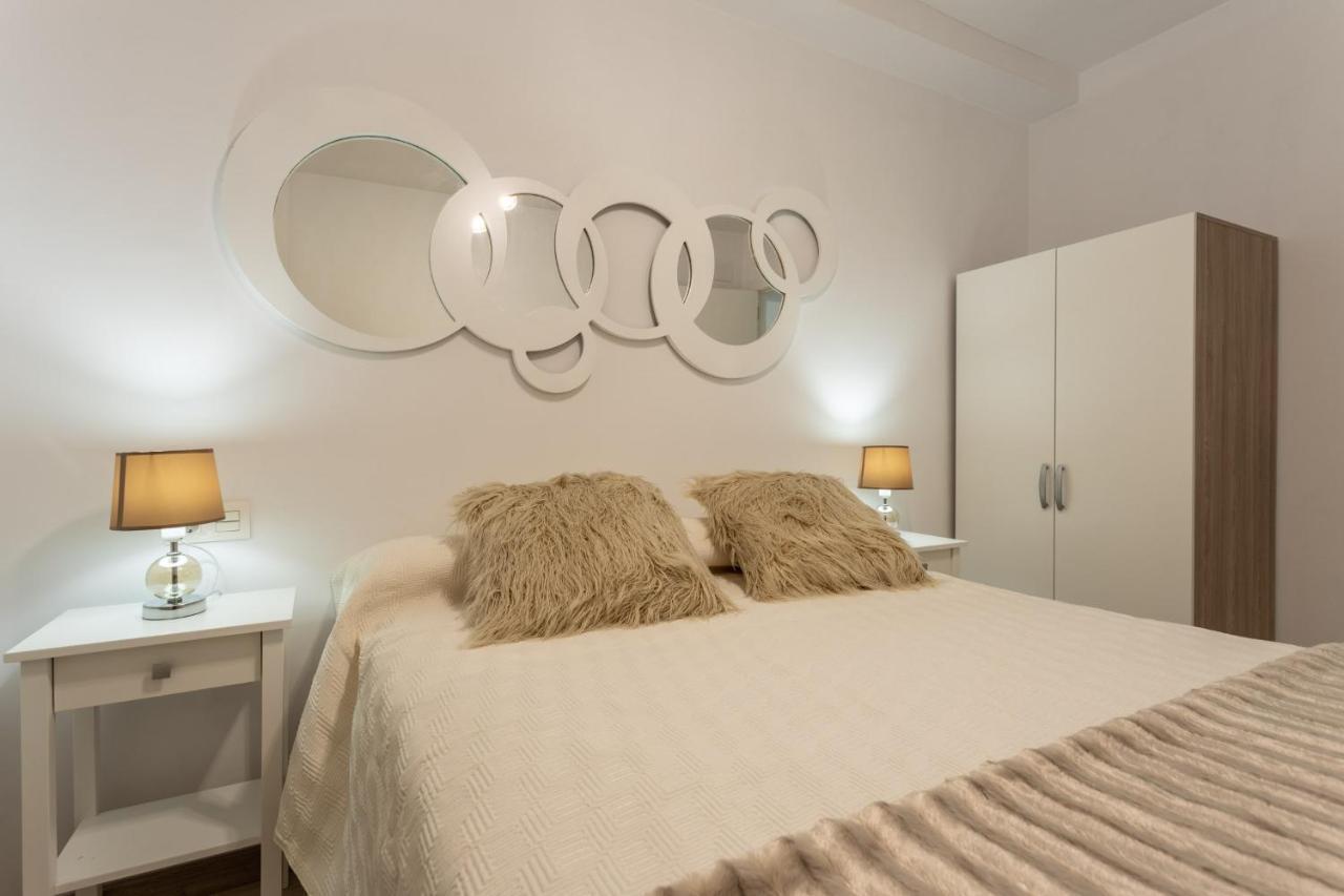Apartament Center Deluxe II Grenada Zewnętrze zdjęcie